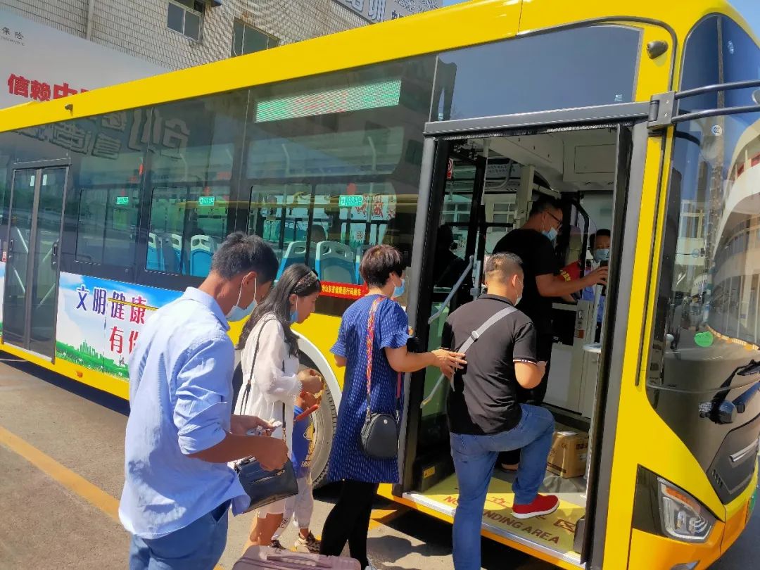 公交多举措提高乘客出行舒适度和便利度--松江报
